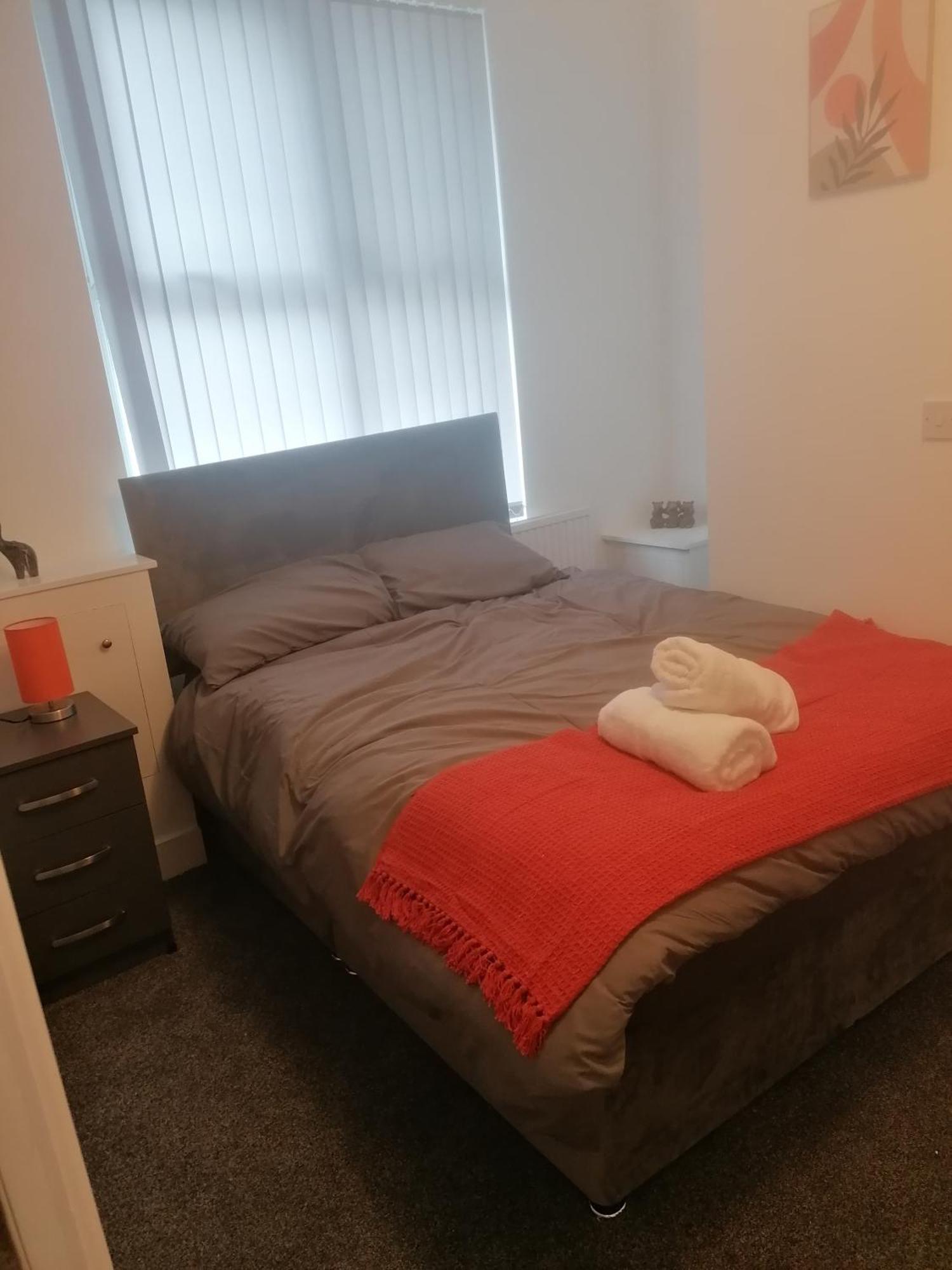 Rossy Home Of Relaxations Stoke-on-Trent Esterno foto