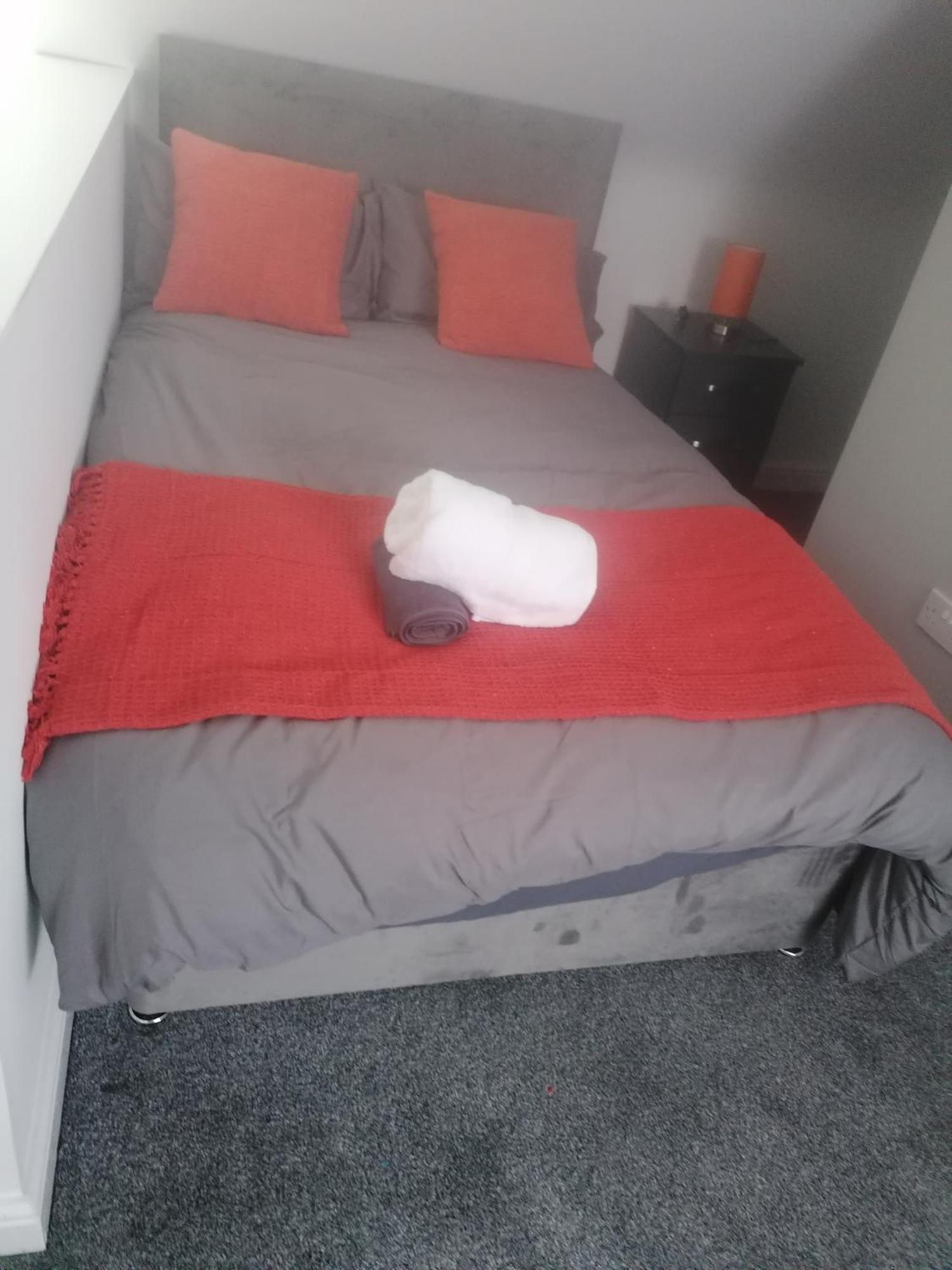 Rossy Home Of Relaxations Stoke-on-Trent Esterno foto