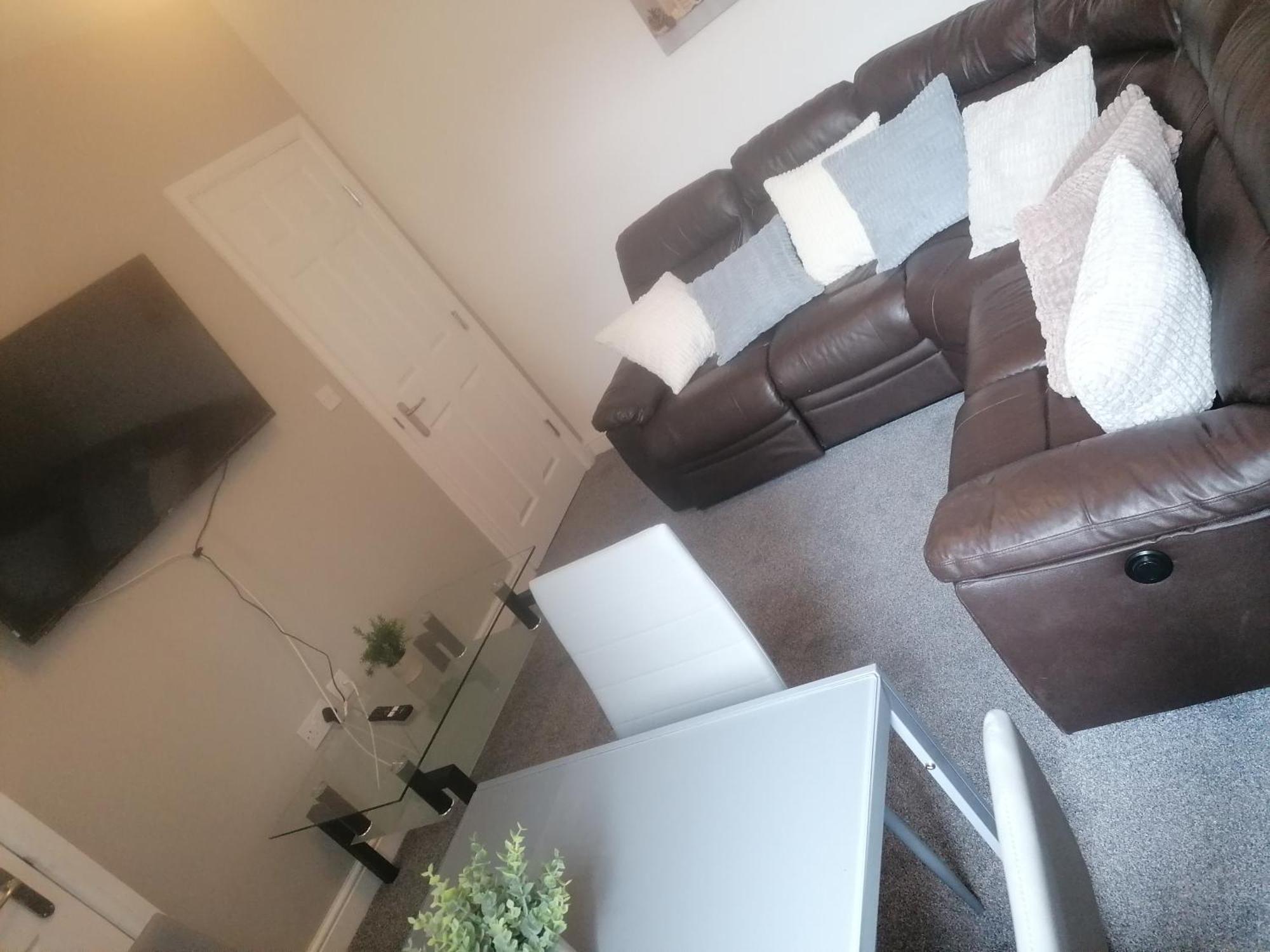 Rossy Home Of Relaxations Stoke-on-Trent Esterno foto