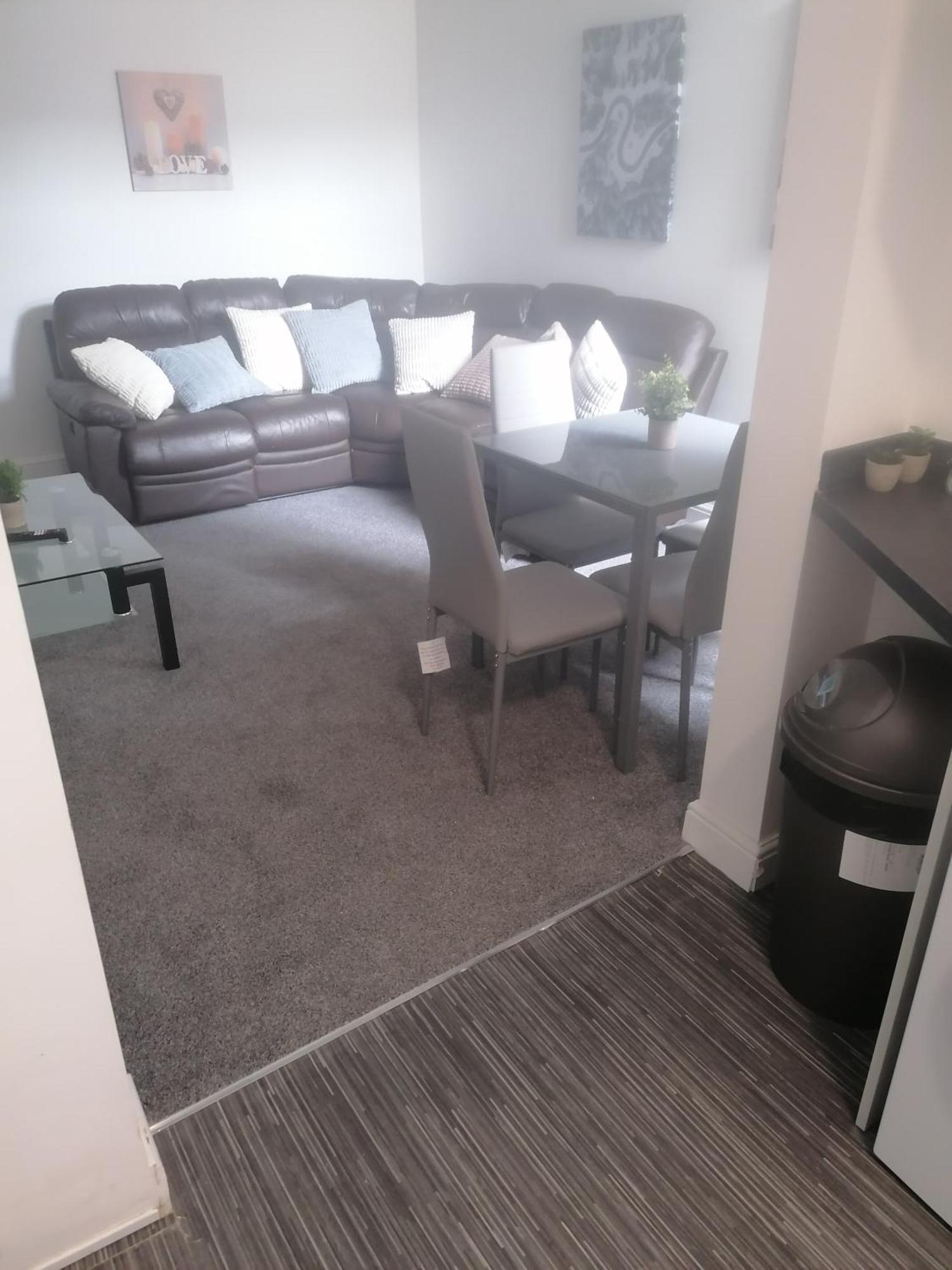 Rossy Home Of Relaxations Stoke-on-Trent Esterno foto