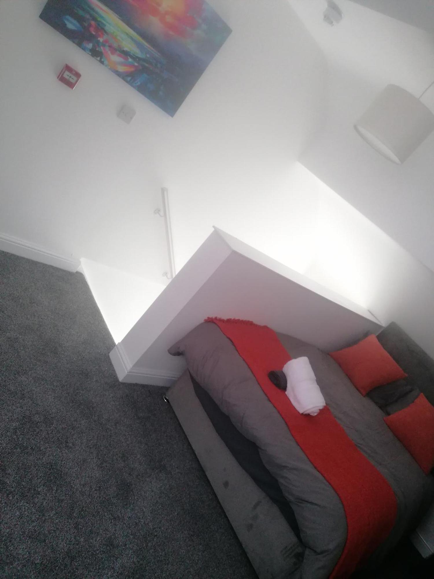 Rossy Home Of Relaxations Stoke-on-Trent Esterno foto